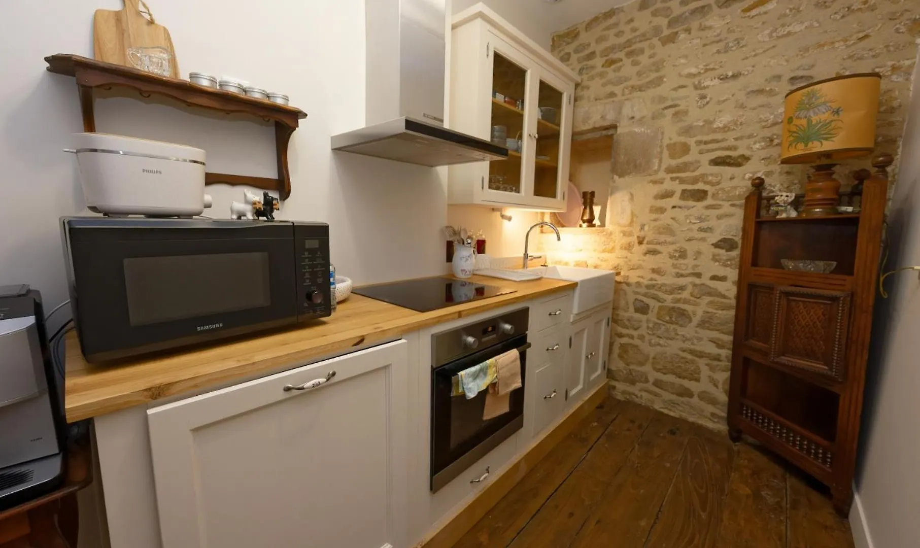 Guest House Saint Yves 디난 0*,